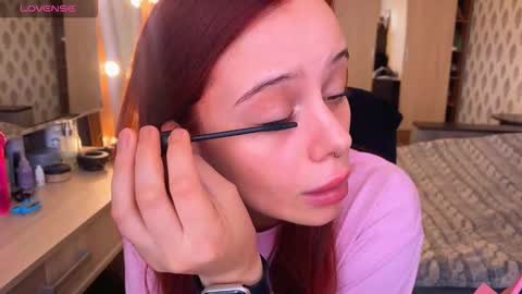 Alice online show from 09/10/25, 01:44