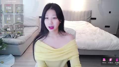 Snapshot of _smileflower_ chatting on 12/16/24, 04:02 winni online show from 12/16/24, 04:02