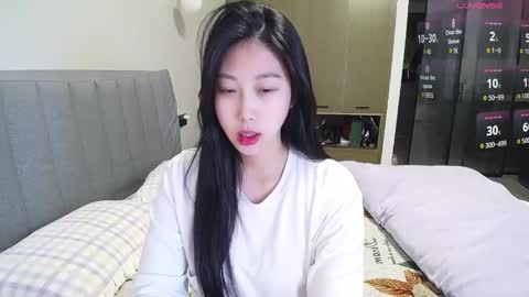 Snapshot of _smileflower_ chatting on 02/21/25, 11:01 winni online show from 02/21/25, 11:01