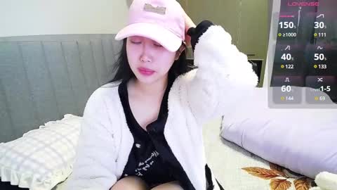Snapshot of _smileflower_ chatting on 02/25/25, 03:42 winni online show from 02/25/25, 03:42