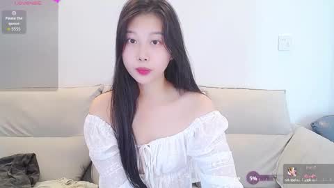 Snapshot of _smileflower_ chatting on 09/14/25, 03:27 winni online show from 09/14/25, 03:27