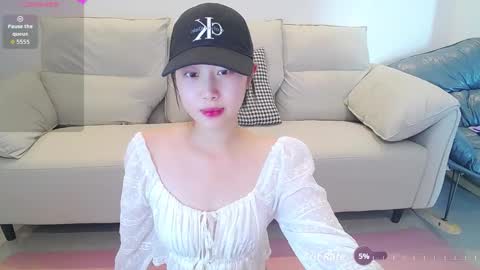 Snapshot of _smileflower_ chatting on 09/30/25, 07:57 winni online show from 09/30/25, 07:57