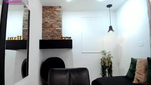    640  200   online show from 09/14/25, 05:23