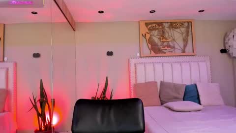    640  200   online show from 09/29/25, 07:19