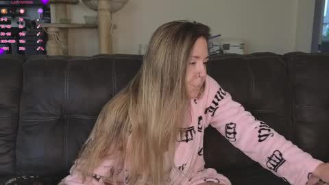 SophiaGraceKnight online show from 04/07/26, 04:40