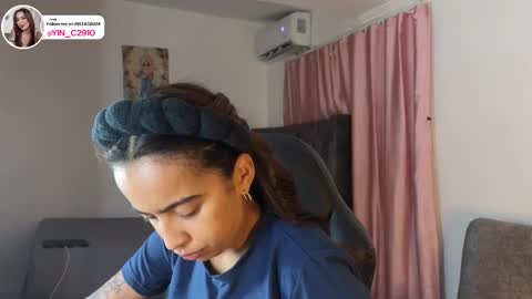 Snapshot of _sophiebrown__ chatting on 09/20/25, 08:48 Andrea  The Next Stream  Wednesday online show from 09/20/25, 08:48