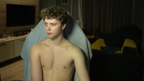 OLIVERpvt is open online show from 02/20/26, 04:51