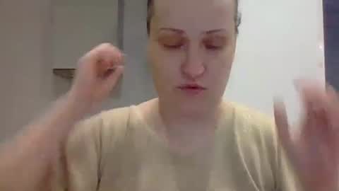 Snapshot of _squirty_pussyyy_ chatting on 01/11/25, 06:56 Melisa online show from 01/11/25, 06:56