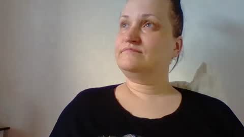 Snapshot of _squirty_pussyyy_ chatting on 02/23/25, 03:18 Melisa online show from 02/23/25, 03:18