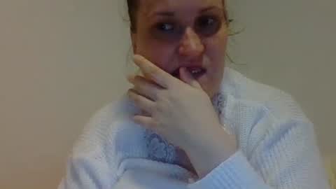 Snapshot of _squirty_pussyyy_ chatting on 03/10/25, 10:02 Melisa online show from 03/10/25, 10:02