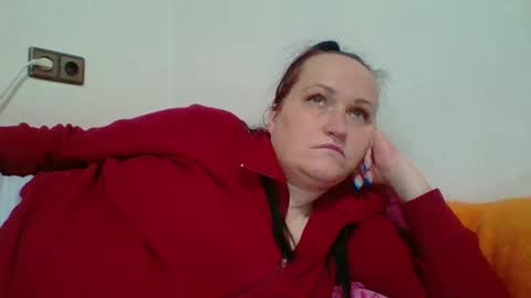 Snapshot of _squirty_pussyyy_ chatting on 09/17/25, 05:36 Melisa online show from 09/17/25, 05:36