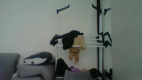 Melisa online show from 11/22/25, 07:51