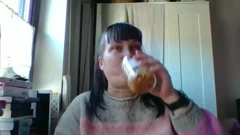 Snapshot of _squirty_pussyyy_ chatting on 03/18/26, 10:40 Melisa online show from 03/18/26, 10:40