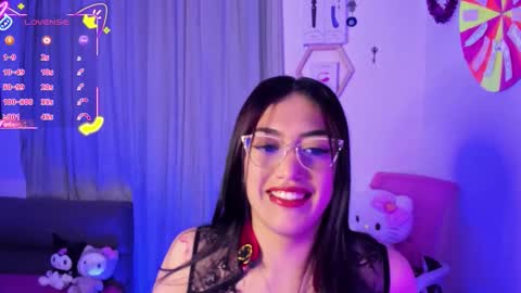 Snapshot of _strawberrycream chatting on 09/14/25, 01:49 Angela   online show from 09/14/25, 01:49