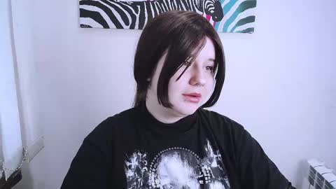 Mina online show from 04/17/26, 07:33