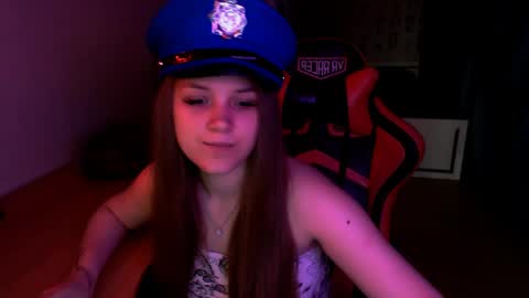 Snapshot of _sweet_foxy_ chatting on 05/11/26, 04:59 Mari online show from 05/11/26, 04:59