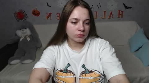 Lana online show from 10/28/25, 08:29