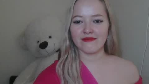 _sweet_smile_ online show from 07/30/26, 09:47