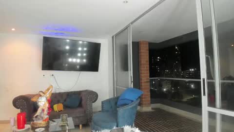 Maria Fernanda online show from 02/03/25, 02:25