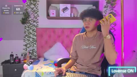 Taylor online show from 02/11/26, 09:31