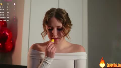 Taylor online show from 04/14/26, 10:32