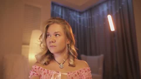 Annie online show from 01/17/26, 02:38