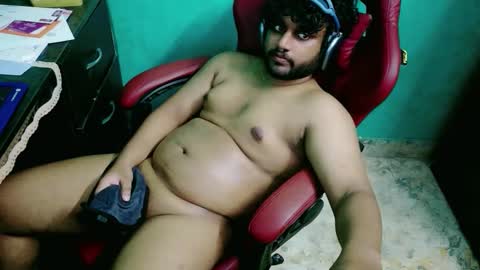 Snapshot of _telugu_boy chatting on 03/19/26, 05:17 _telugu_boy online show from 03/19/26, 05:17