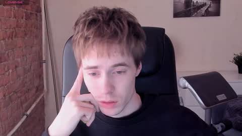 Snapshot of _tokyo_ghoul chatting on 12/15/24, 03:09 _tokyo_ghoul online show from 12/15/24, 03:09