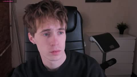 Snapshot of _tokyo_ghoul chatting on 01/24/25, 10:11 _tokyo_ghoul online show from 01/24/25, 10:11