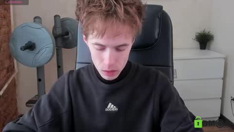 Snapshot of _tokyo_ghoul chatting on 10/18/25, 07:31 _tokyo_ghoul online show from 10/18/25, 07:31