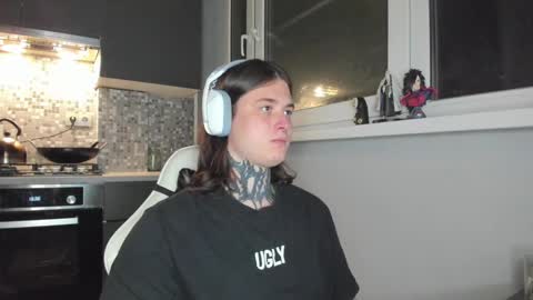 _torfin_ online show from 02/20/25, 09:09