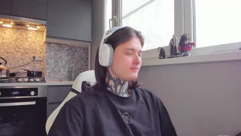 _torfin_ online show from 03/10/25, 05:54