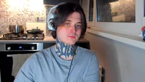 _torfin_ online show from 04/23/26, 10:01