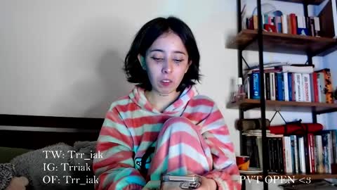 luna online show from 10/14/25, 05:08