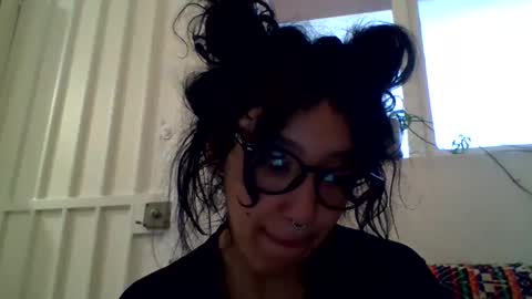 Snapshot of _tutti_frutti_ chatting on 12/14/24, 11:01 _tutti_frutti_ online show from 12/14/24, 11:01