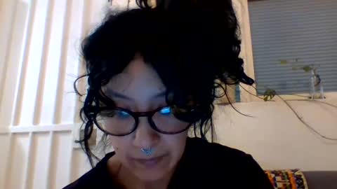 Snapshot of _tutti_frutti_ chatting on 12/15/24, 04:18 _tutti_frutti_ online show from 12/15/24, 04:18