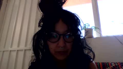 Snapshot of _tutti_frutti_ chatting on 12/15/24, 09:31 _tutti_frutti_ online show from 12/15/24, 09:31