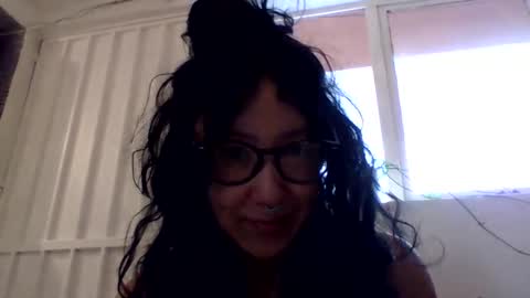 Snapshot of _tutti_frutti_ chatting on 12/16/24, 09:52 _tutti_frutti_ online show from 12/16/24, 09:52