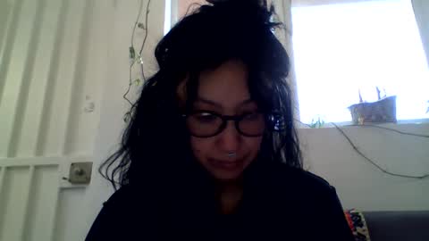 Snapshot of _tutti_frutti_ chatting on 12/21/24, 10:40 _tutti_frutti_ online show from 12/21/24, 10:40