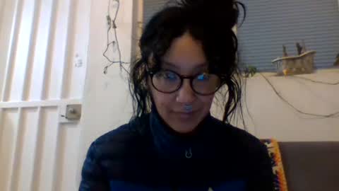 Snapshot of _tutti_frutti_ chatting on 12/25/24, 07:35 _tutti_frutti_ online show from 12/25/24, 07:35