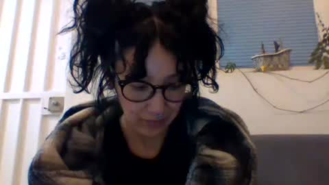 Snapshot of _tutti_frutti_ chatting on 12/30/24, 06:42 _tutti_frutti_ online show from 12/30/24, 06:42