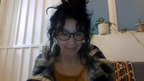 Snapshot of _tutti_frutti_ chatting on 01/02/25, 04:41 _tutti_frutti_ online show from 01/02/25, 04:41