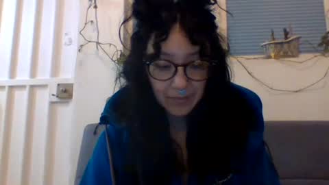 Snapshot of _tutti_frutti_ chatting on 01/04/25, 06:30 _tutti_frutti_ online show from 01/04/25, 06:30