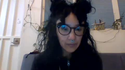 Snapshot of _tutti_frutti_ chatting on 01/06/25, 02:15 _tutti_frutti_ online show from 01/06/25, 02:15
