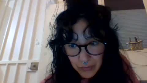 Snapshot of _tutti_frutti_ chatting on 01/19/25, 02:57 _tutti_frutti_ online show from 01/19/25, 02:57
