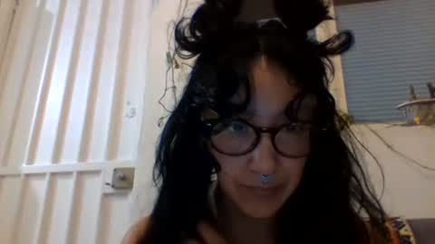 Snapshot of _tutti_frutti_ chatting on 01/22/25, 05:05 _tutti_frutti_ online show from 01/22/25, 05:05