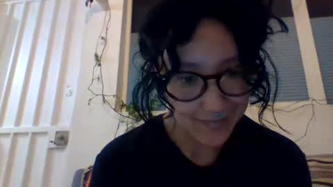 Snapshot of _tutti_frutti_ chatting on 01/24/25, 06:24 _tutti_frutti_ online show from 01/24/25, 06:24