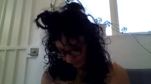 Snapshot of _tutti_frutti_ chatting on 02/18/25, 10:14 _tutti_frutti_ online show from 02/18/25, 10:14