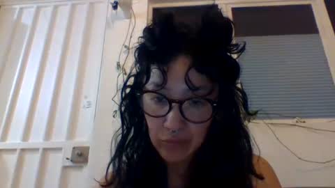 Snapshot of _tutti_frutti_ chatting on 02/21/25, 03:56 _tutti_frutti_ online show from 02/21/25, 03:56