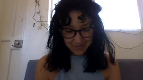 Snapshot of _tutti_frutti_ chatting on 02/24/25, 10:47 _tutti_frutti_ online show from 02/24/25, 10:47